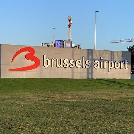 Panda Bella Lägenhet Zaventem Exteriör bild