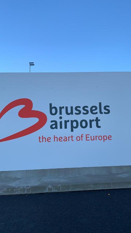 Panda Bella Lägenhet Zaventem Exteriör bild
